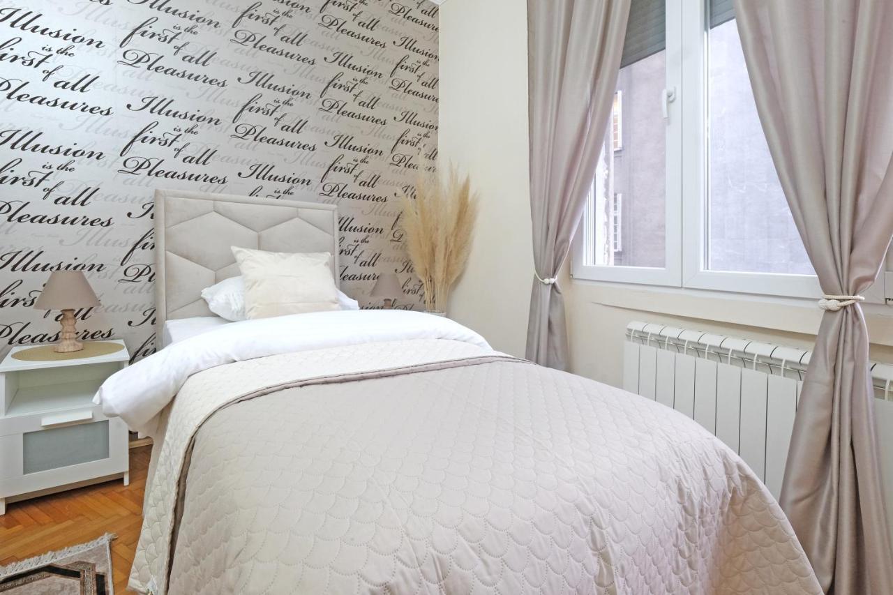 Illusion Downtown Apartment Белград Екстериор снимка
